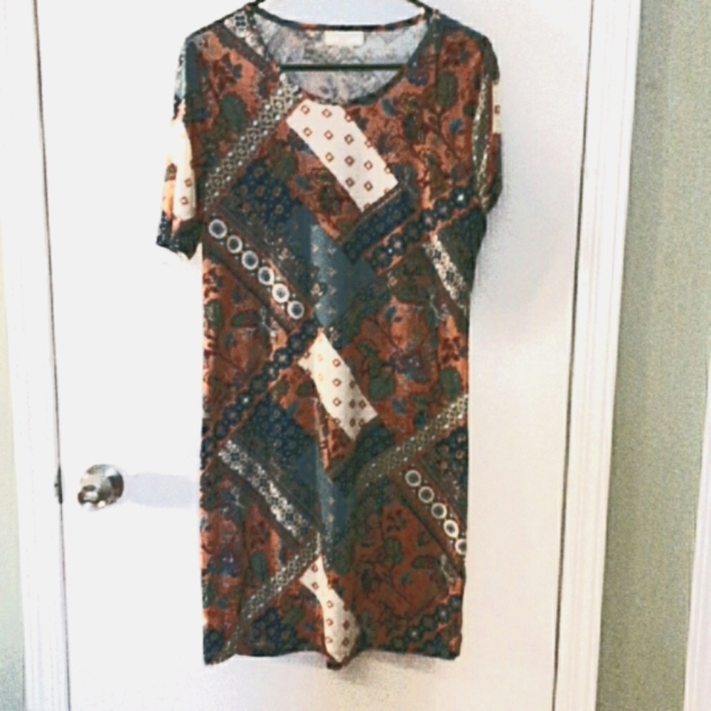 mid knee dress